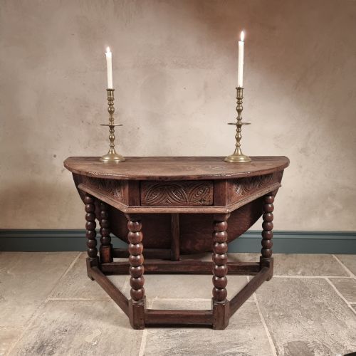 A FINE 17TH CENTURY CREDENCE TABLE - ADDITIONAL PHOTO 11
