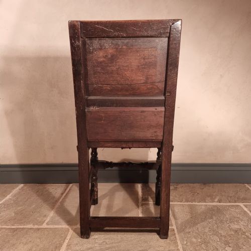 A 17TH CENTURY CHAIR - ADDITIONAL PHOTO 2