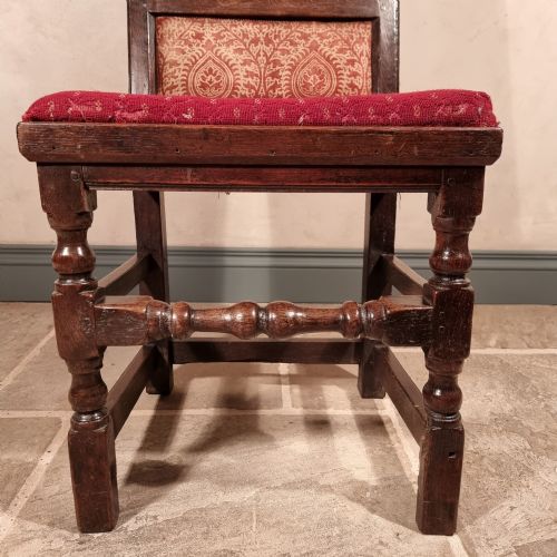 A 17TH CENTURY CHAIR - ADDITIONAL PHOTO 6