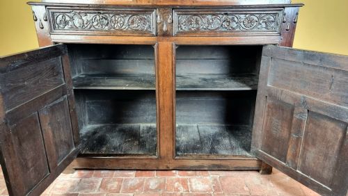 A LATE 17TH CENTURY WEST COUNTRY COURT CUPBOARD - ADDITIONAL PHOTO 7
