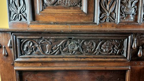 A LATE 17TH CENTURY WEST COUNTRY COURT CUPBOARD - ADDITIONAL PHOTO 11