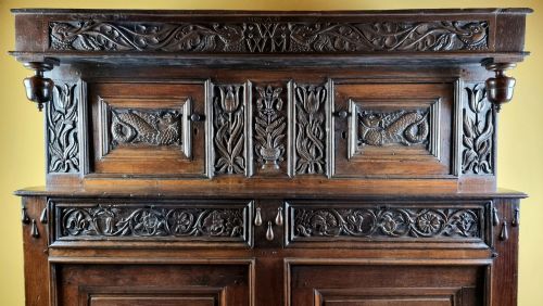 A LATE 17TH CENTURY WEST COUNTRY COURT CUPBOARD - ADDITIONAL PHOTO 15