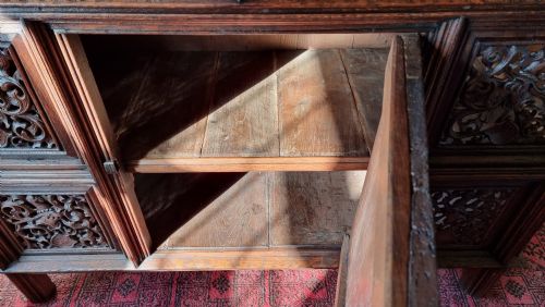 A 16TH CENTURY FLAMBOYANT GOTHIC CUPBOARD - ADDITIONAL PHOTO 7