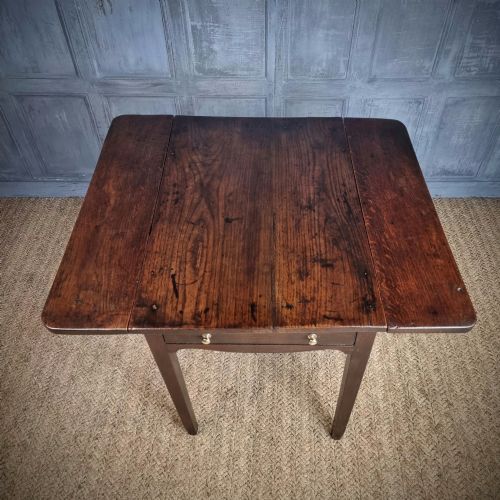 A GEORGE III COUNTRY PEMBROKE TABLE - ADDITIONAL PHOTO 1