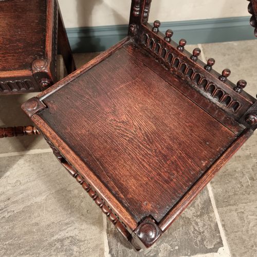 A SET OF SIX 17TH CENTURY STYLE DERBYSHIRE CHAIRS - ADDITIONAL PHOTO 10