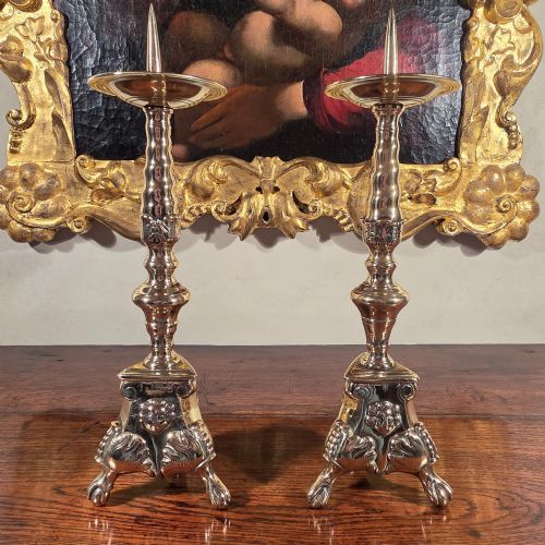 A PAIR OF 18TH CENTURY PRICKET CANDLESTICKS