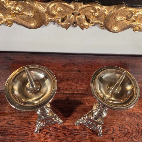 A PAIR OF 18TH CENTURY PRICKET CANDLESTICKS - ADDITIONAL PHOTO 7