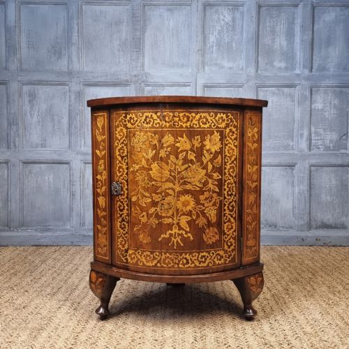 AN 18TH CENTURY MARQUETRY FLOOR STANDING CORNER CUPBOARD - ADDITIONAL PHOTO 3