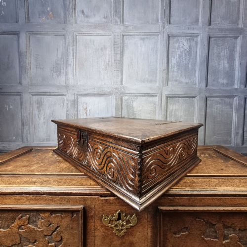 A LATE 17TH CENTURY DESK BOX - ADDITIONAL PHOTO 7