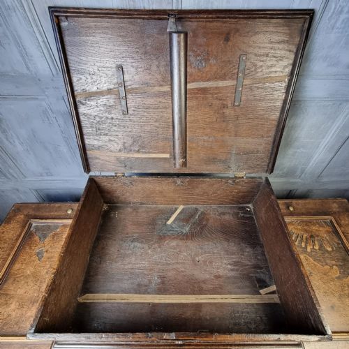 A LATE 17TH CENTURY DESK BOX - ADDITIONAL PHOTO 9
