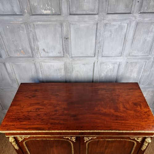 A 19TH CENTURY ENCLOSED CHEST BY GILLOWS - ADDITIONAL PHOTO 7