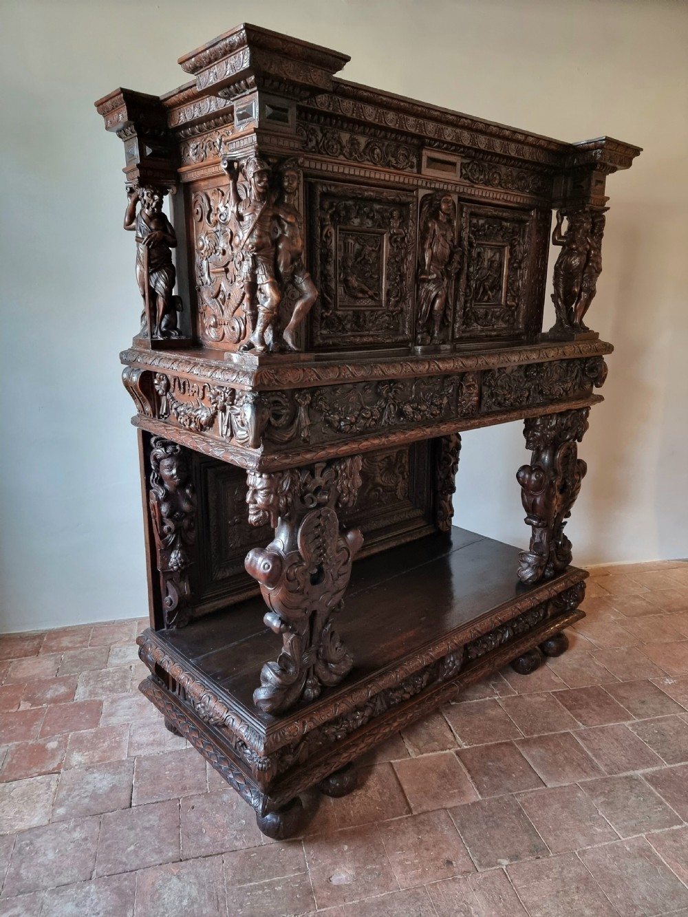 A lavish 16th century renaissance dressoir.  View XI