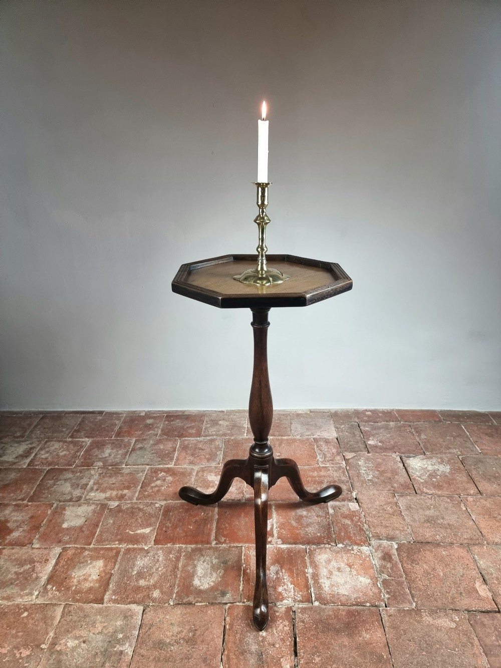 A fine George III walnut wine table. 