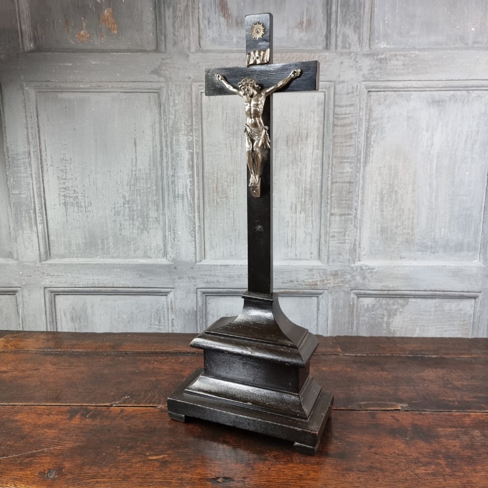 A late 18th century crucifix. 