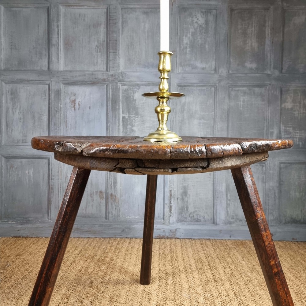 A superb 18th century cricket table. View IV