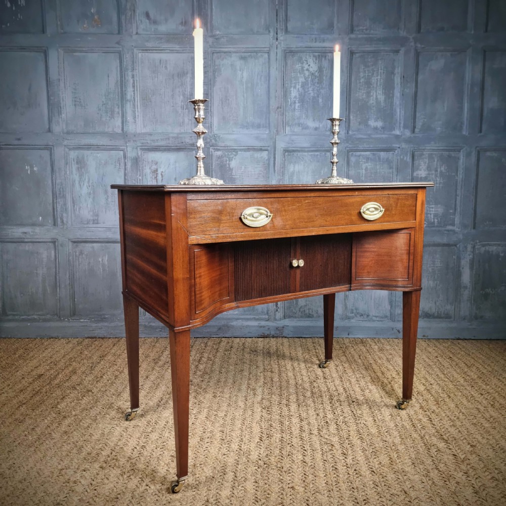 George III dressing table. View IX