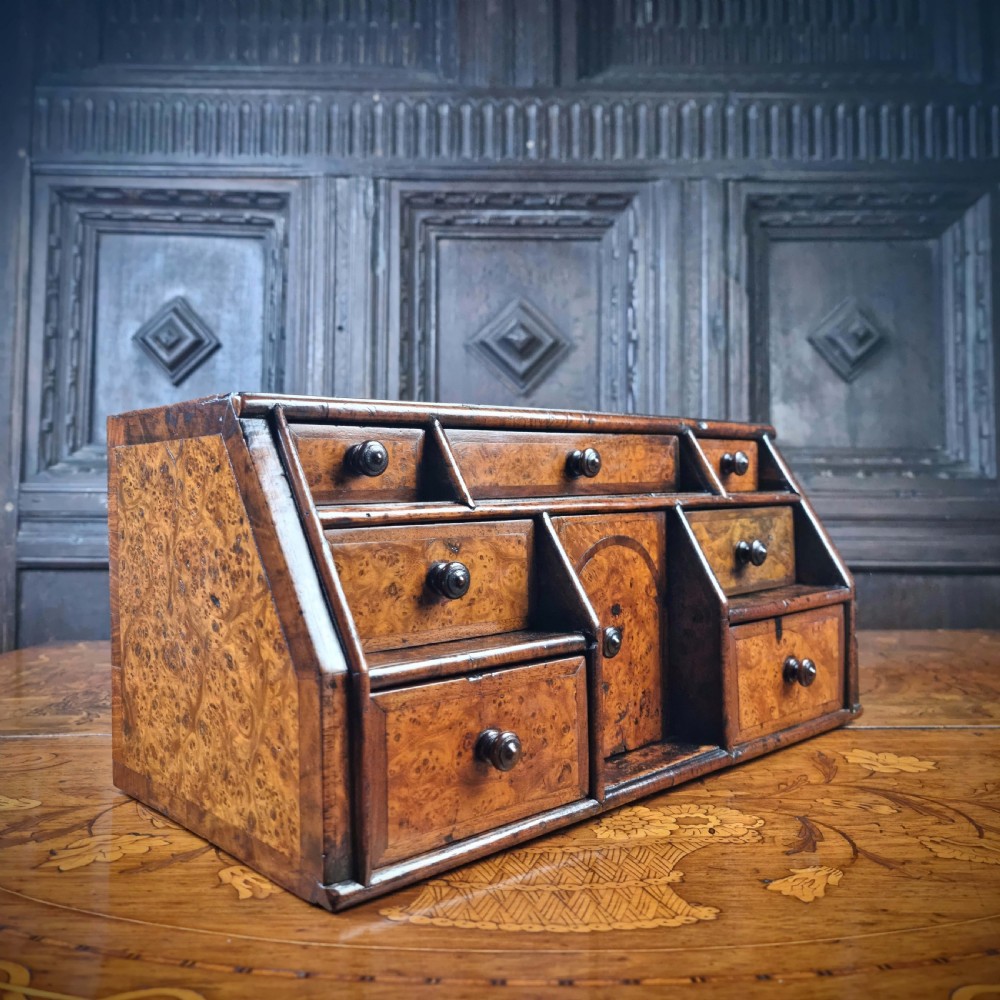 An early 18th century burr walnut jewelery chest. View III