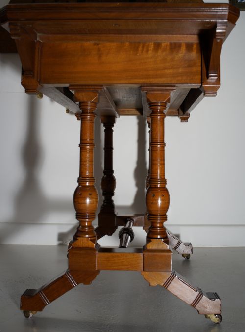 MAHOGANY EIGHT SEATER DROP LEAF COTTAGE DINING TABLE CIRCA 1790 - ADDITIONAL PHOTO 4