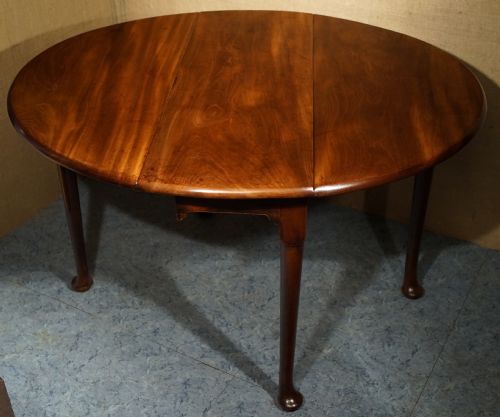 a fine george 3rd mahogany drop leaf pad foot dining table a true british iconic piece of furniture - CATEGORY: ANTIQUE TABLES - DATED 1750