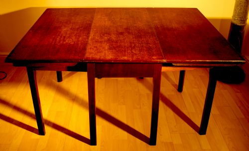 mahogany eight seater drop leaf cottage dining table circa 1790 - CATEGORY: ANTIQUE TABLES - DATED GEORGIAN