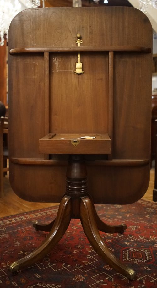MAHOGANY TILT TOP DINING TABLE CIRCA 1820S - ADDITIONAL PHOTO 4