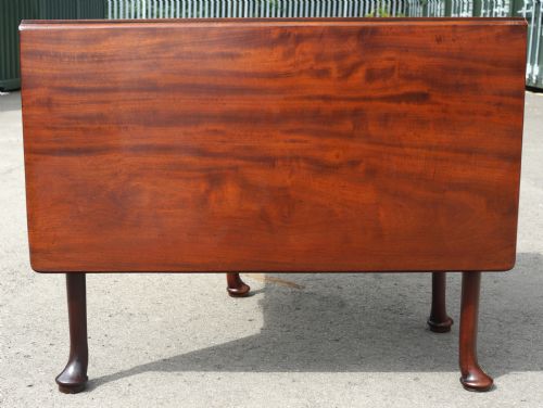 SOLID HEAVY QUALITY GEORGIAN MAHOGANY DROPFLAP TABLE CIRCA 1770S - ADDITIONAL PHOTO 1