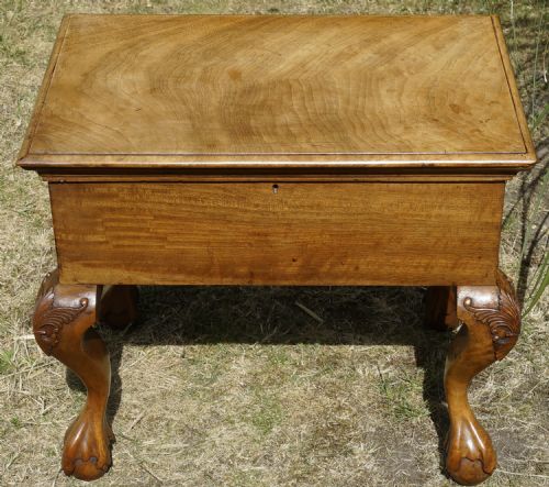 good quality walnut work box - CATEGORY: ANTIQUE STOOLS - DATED 1920