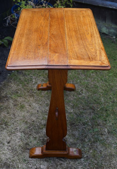 drop flap gate leg table - CATEGORY: ANTIQUE TABLES - DATED 1920