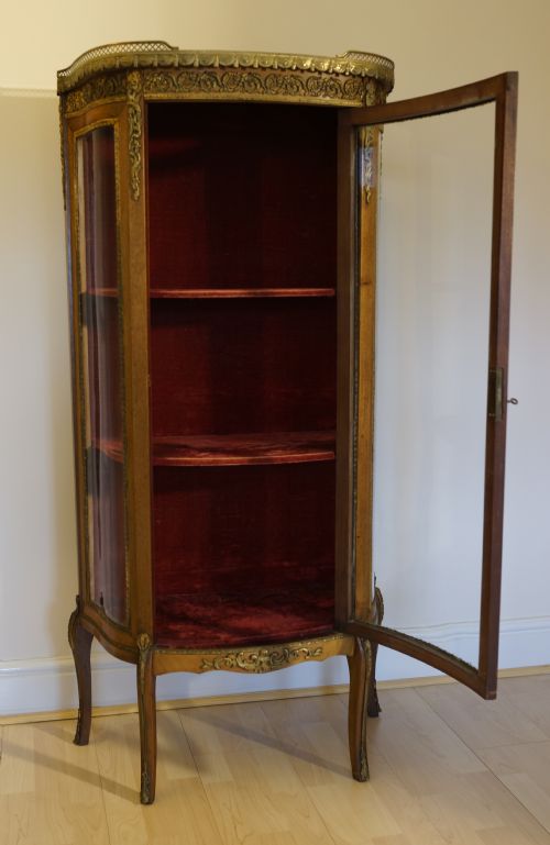 FRENCH VITRINE - ADDITIONAL PHOTO 1