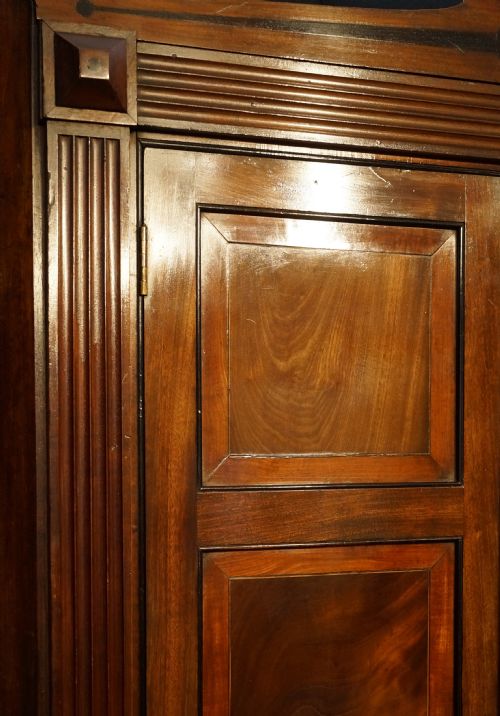 MAHOGANY STANDING CORNER CUPBOARD - ADDITIONAL PHOTO 1