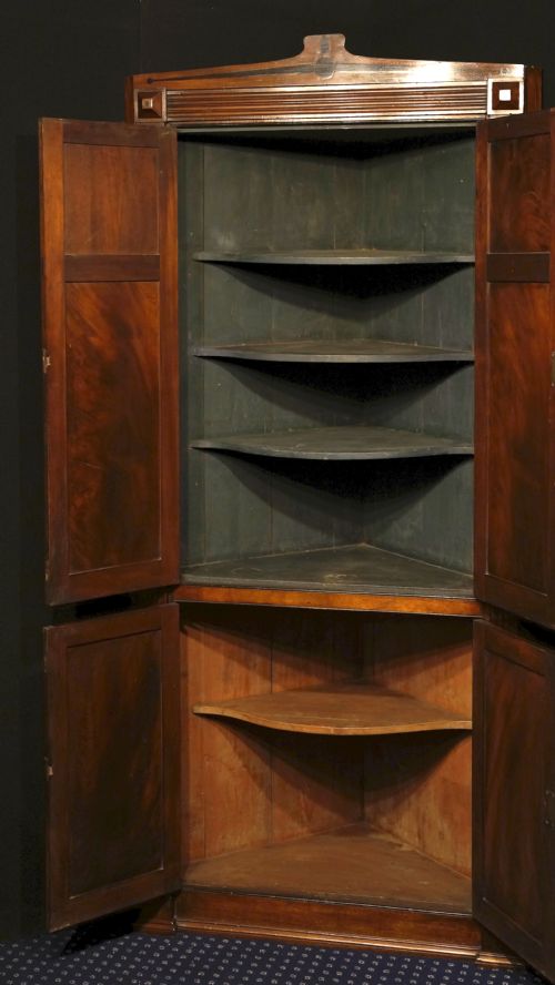 GEORGIAN MAHOGANY CHEST OF DRAWERS - ADDITIONAL PHOTO 2