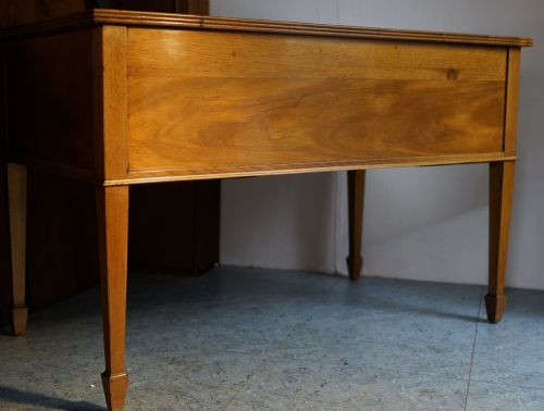 1930S SOLID MAHOGANY FIVE DRAWER DESKWRIING TABLE - ADDITIONAL PHOTO 1