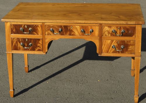 CANTERBURY MAGAZINE RACK IN MAHOGANY CIRCA 1830S - ADDITIONAL PHOTO 4