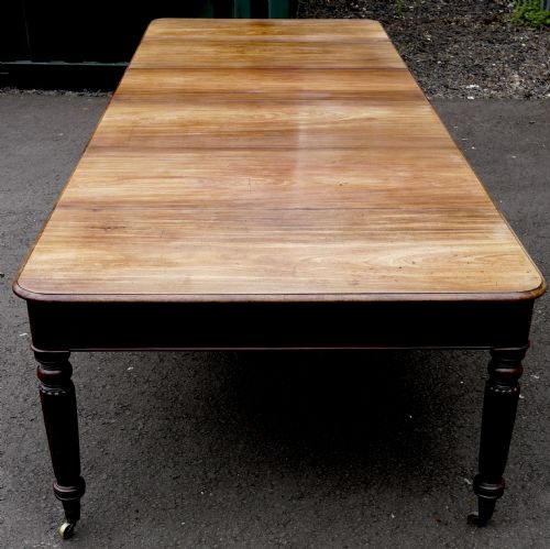 1830s wonderful gamut of colour four leaf extending mahogany dining table retaining fine original - CATEGORY: ANTIQUE TABLES - DATED 1800