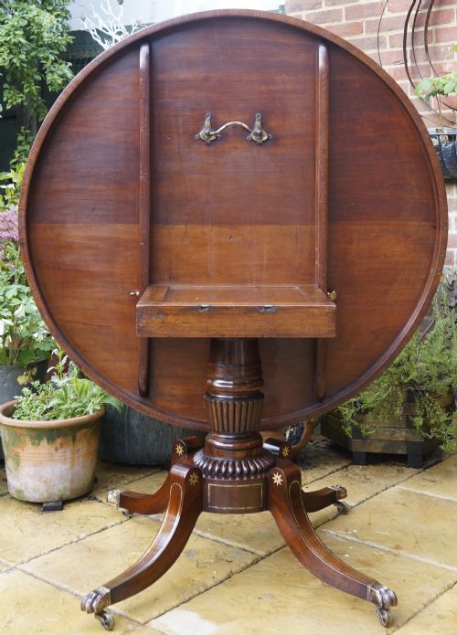 GOOD REGENCY ROSEWOOD TABLE WITH BRASS INLAY CIRCA 1820S - ADDITIONAL PHOTO 4