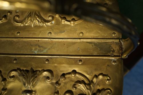 VICTORIAN BRASS COAL BUCKET CIRCA 1880S - ADDITIONAL PHOTO 4