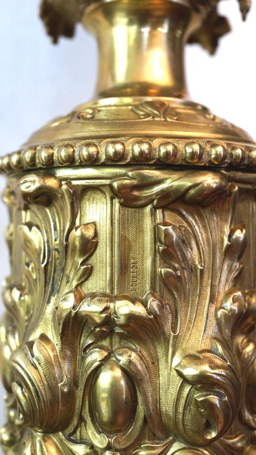 A FINE PAIR OF FRENCH MODERATOR LAMPS CIRCA 1860S - ADDITIONAL PHOTO 2