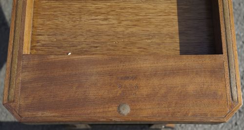 HIGH QUALITY WALNUT SWIVEL FLIP TOP CARD AND GAMES TABLE MAKER HOGDEN 1880S - ADDITIONAL PHOTO 3