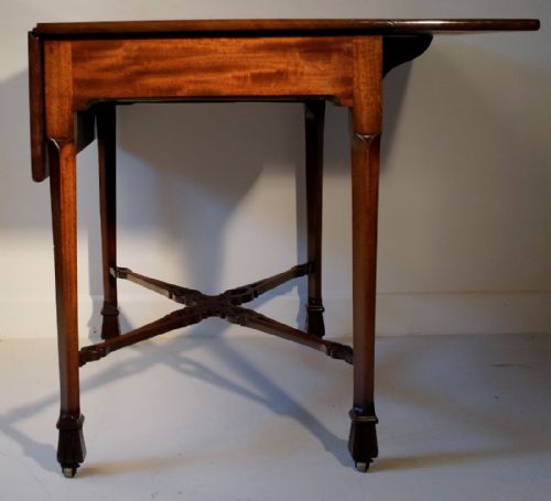 GOOD PERIOD PEMBROKEBREAKFAST TABLE CIRCA 1770 - ADDITIONAL PHOTO 3