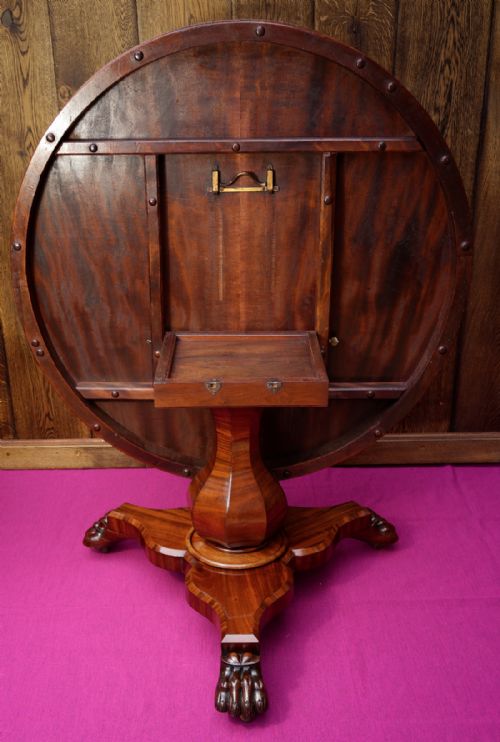 SOLID MAHOGANY 68 SEATER TILT TOP TABLE CIRCA 1840S - ADDITIONAL PHOTO 3