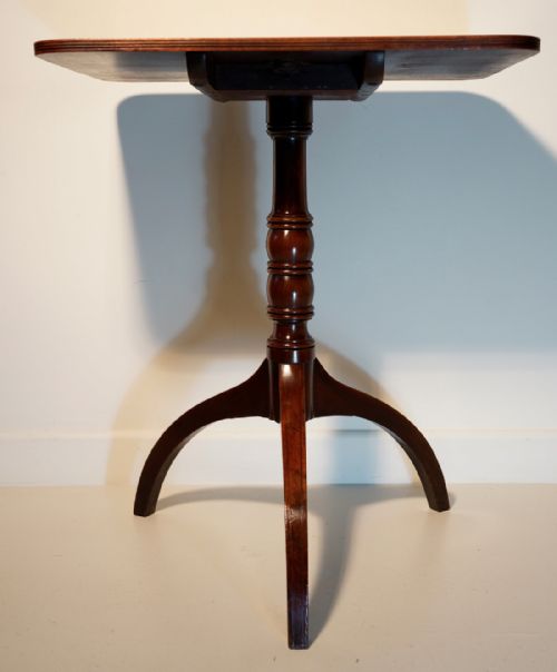 mahogany tripod table in superb condition 1810s - CATEGORY: ANTIQUE TABLES - DATED GEORGIAN