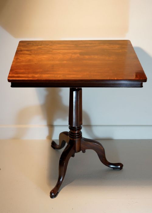 mahogany dining table - CATEGORY: ANTIQUE TABLES - DATED 19TH CENTURY