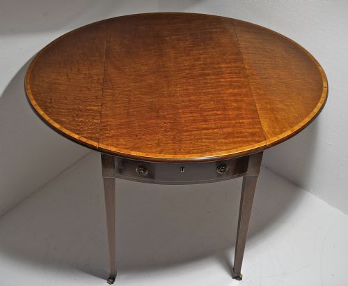 extremely attractive georgian finely figured mahogany pembroke - CATEGORY: ANTIQUE TABLES - DATED GEORGIAN