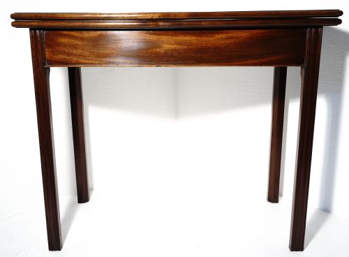 fine georgian mahogany tea table - CATEGORY: ANTIQUE TABLES - DATED GEORGIAN