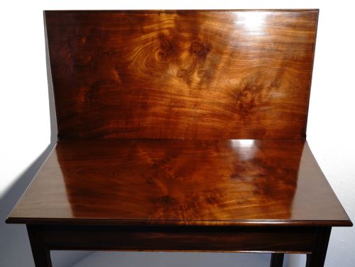 FINE GEORGIAN MAHOGANY TEA TABLE - ADDITIONAL PHOTO 5
