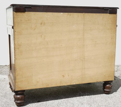 MAHOGANY BLANKET CHEST WITH LIFT UP LID - ADDITIONAL PHOTO 2
