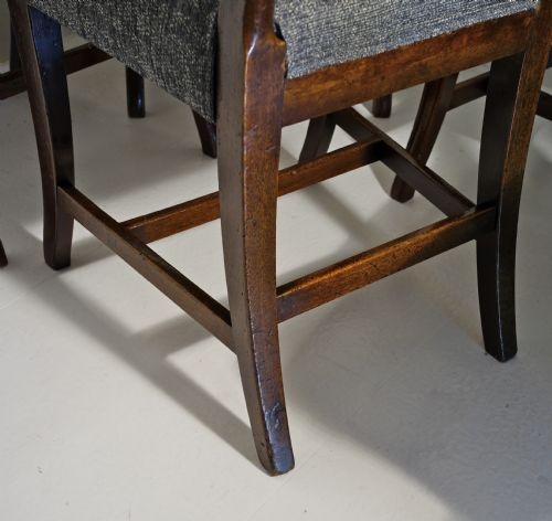 EXCELLENT SET OF SIX MAHOGANY SABRE LEGGED DINING CHAIRS - ADDITIONAL PHOTO 5