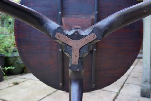 GOOD GEORGIAN MAHOGANY TRIPOD OCCASIONAL TABLE WITH FINELY CARVED - ADDITIONAL PHOTO 4