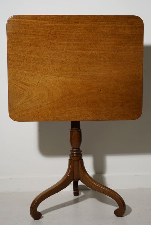 MAHOGANY TILT TOP TRIPOD TABLE WITH BOXWOOD STRINGING TO LEGS IN EXCELLENT CONDITION - ADDITIONAL PHOTO 2