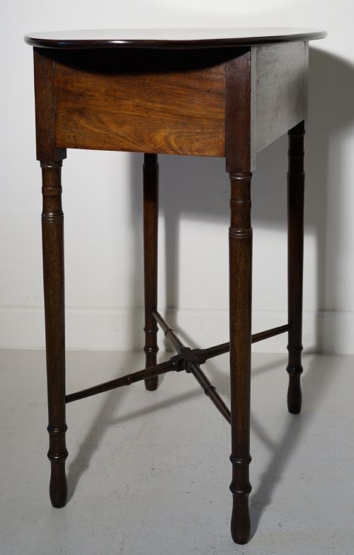 OVAL MAHOGANY TABLE SUPPORTED ON FOUR TURNED TAPERING LEGS BRACED BY TURNED UNDER FRAME RETAINING ORIGINAL LION MASK - ADDITIONAL PHOTO 1